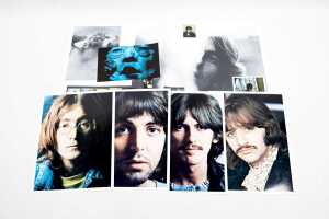 Two Beatles vinyl albums - 4