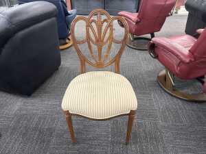 Eight-piece dining suite - 5