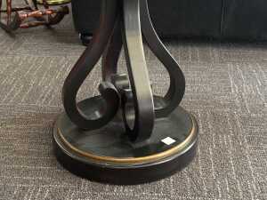 Ornate inlaid pedestal table - 4