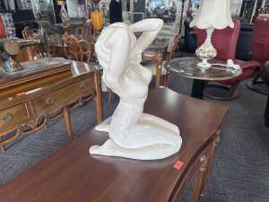 Porcelain decorative nude lady figure - 2