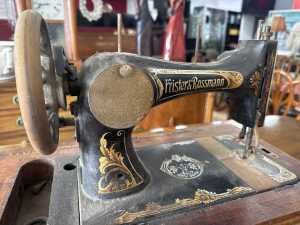 Antique Frister & Rossmann sewing machine A/F - 2