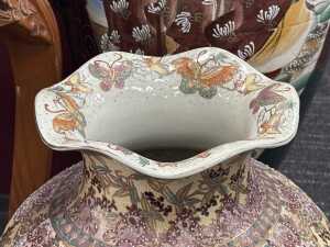 Chinese porcelain vase - 4