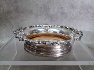 Pair of antique wine coasters - 3
