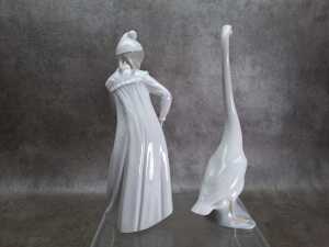 Three Nao ceramic pieces - 4