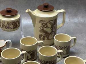 Mid-century Japanese ceramics - 3