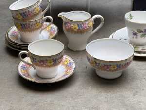 English porcelain including trios - 3