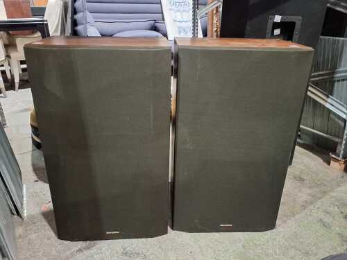 Genexxa Mach 3-way speakers