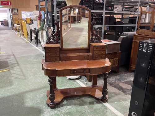 Victorian mahogany Duchess dressing table with mirror