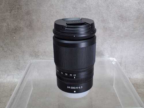 Nikon Nikkor 24-200mm f4-6.3 VR zoom lens