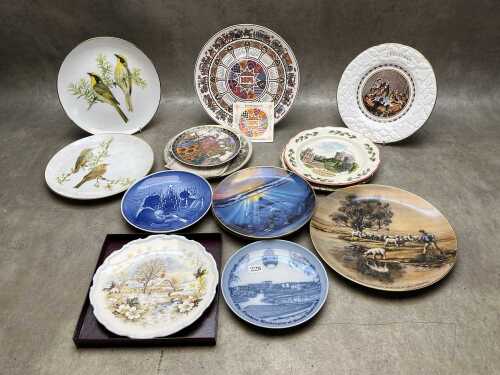 Porcelain cabinet plates