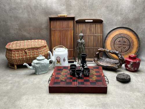 Oriental decorative items