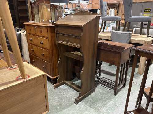 Oak lectern