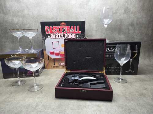 Assorted boxed sets of drinkware