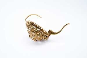 A pair of antique diamond earrings in 18 carat yellow gold - 4