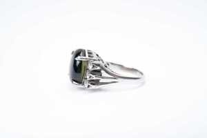 A chatoyant parti sapphire and diamond ring in 18ct white gold - 3