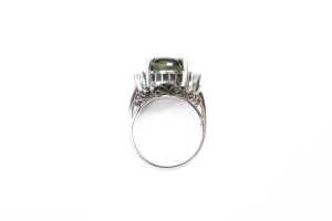 A chatoyant parti sapphire and diamond ring in 18ct white gold - 4