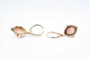 A pair of pink opal and diamond earrings in 14 carat yellow gold - 3