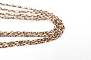 An antique muff chain in 9 carat rose gold - 3