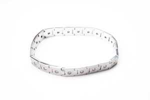 A diamond bracelet in 18 carat white gold and platinum - 2