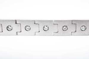 A diamond bracelet in 18 carat white gold and platinum - 3