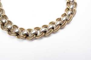 A fancy link bracelet in 9 carat two tone gold - 2