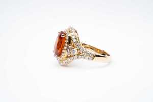 An orange citrine and diamond ring in 14 carat yellow gold - 3