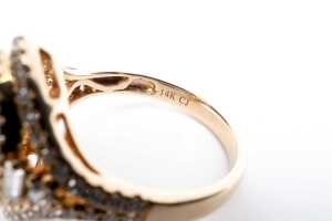 An orange citrine and diamond ring in 14 carat yellow gold - 5
