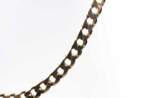 A curb link necklace in 9 carat yellow gold - 2