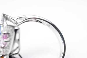 A multi colour sapphire and diamond ring in 14 carat white gold - 4