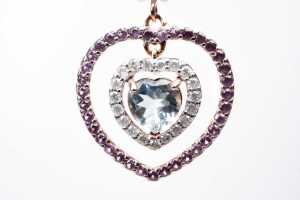 An aquamarine, pink sapphire and diamond pendant in 14 carat rose gold - 2
