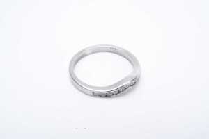 A diamond fitted wedding band in platinum - 2