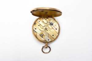 An antique pocket watch in 18 carat gold - 3