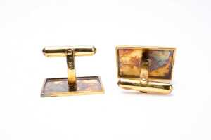 A cufflink and tie bar set in 14 carat yellow gold - 2