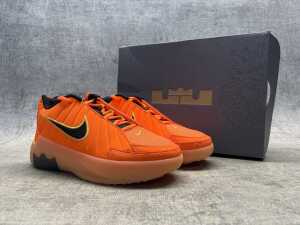 Nike Lebron Witness IX (GS) size US 4 kids