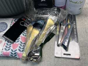 Group of homewares - 4