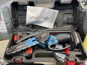 Group of tools & outdoor products - 2