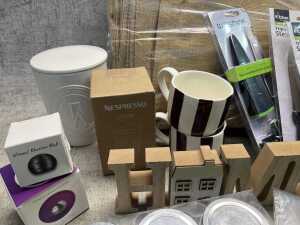 Group of homewares - 2
