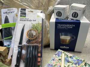 Group of homewares - 3