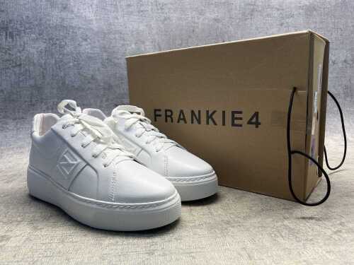 Frankie4 Riley II shoes size US 9