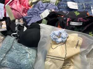 Group of Women's clothing size XL - 5