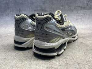 Asics Gel-Kayano 14 size US 7 men's - 4