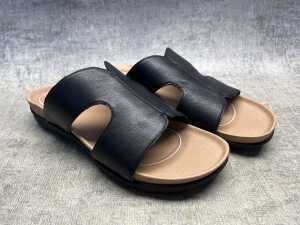 Supersoft Pariae sandals size US 8 - 3
