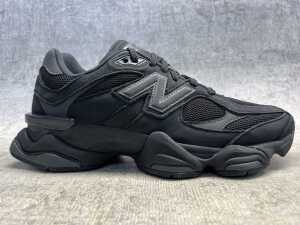 New Balance 9060 size US 7 - 2