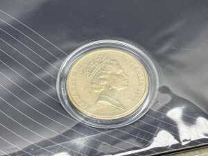 Australian $5 coin & note - 2