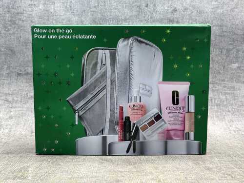 Clinique Glow On The Go kit