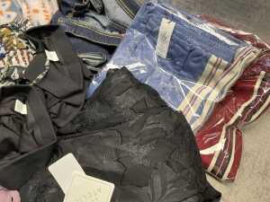 Group of Women's clothing size XXL - 3