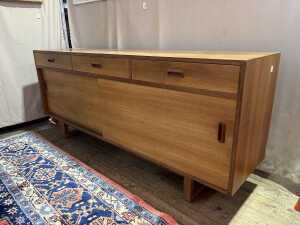 Australian mid-century teak sideboard - 2