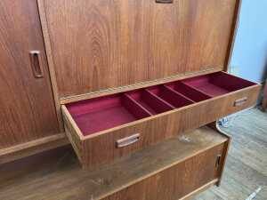 Gainsborough mid-century teak highboard - 3