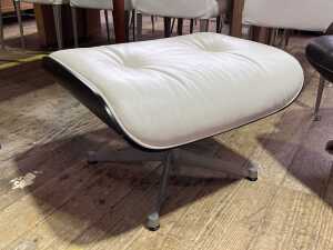 Eames Vitra 671 lounge chair ottoman