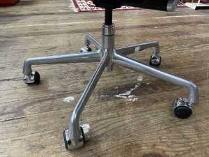 Charles and Ray Eames, Eames Office desk chair - 5
